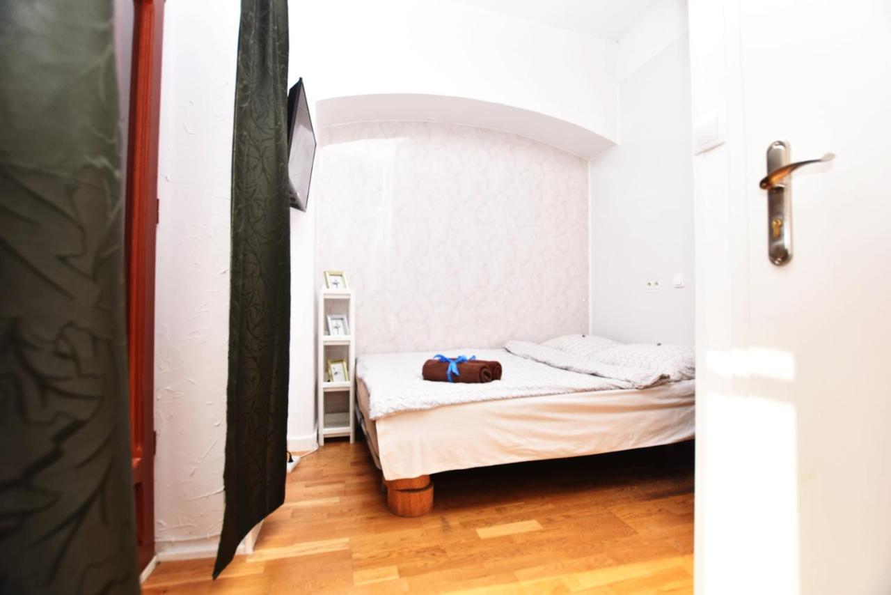 City Central Hostel Вроцлав Екстериор снимка