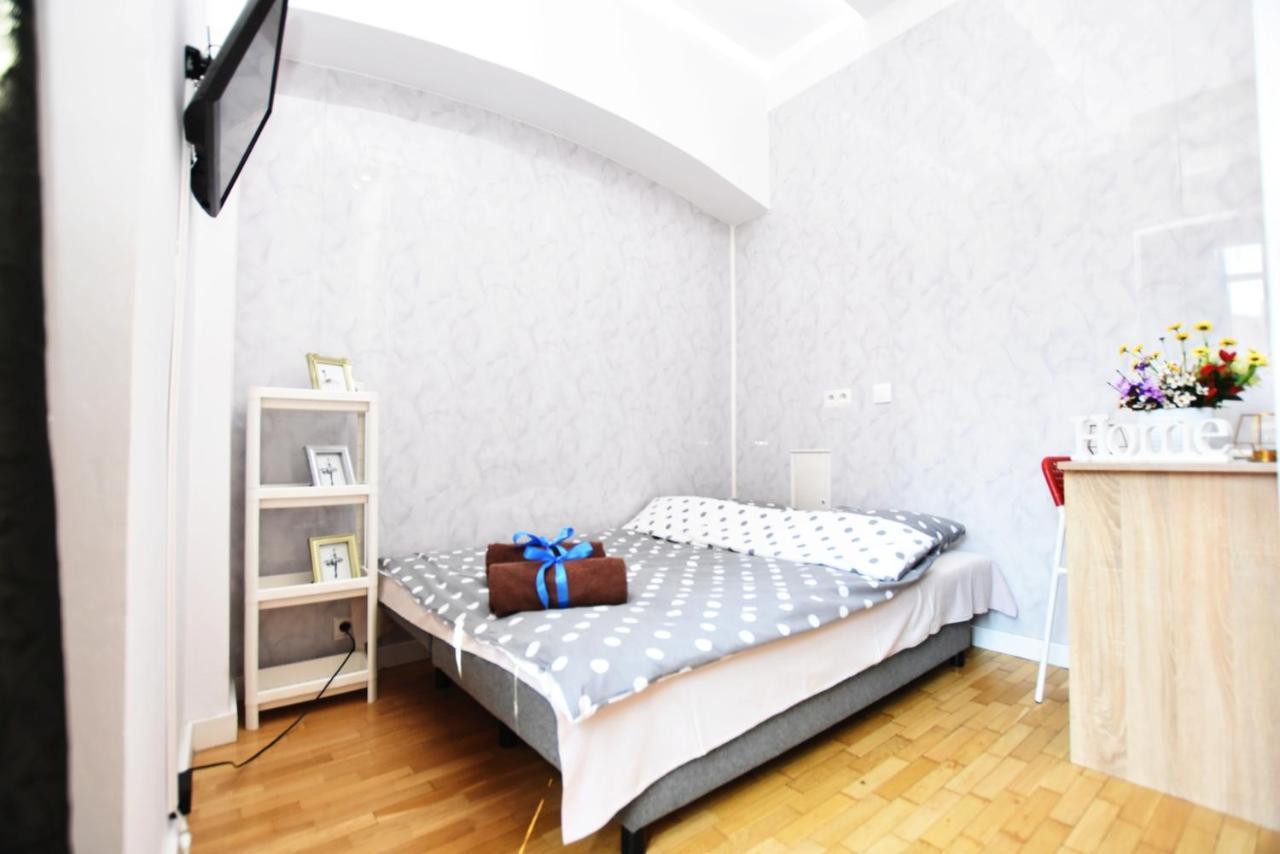 City Central Hostel Вроцлав Екстериор снимка