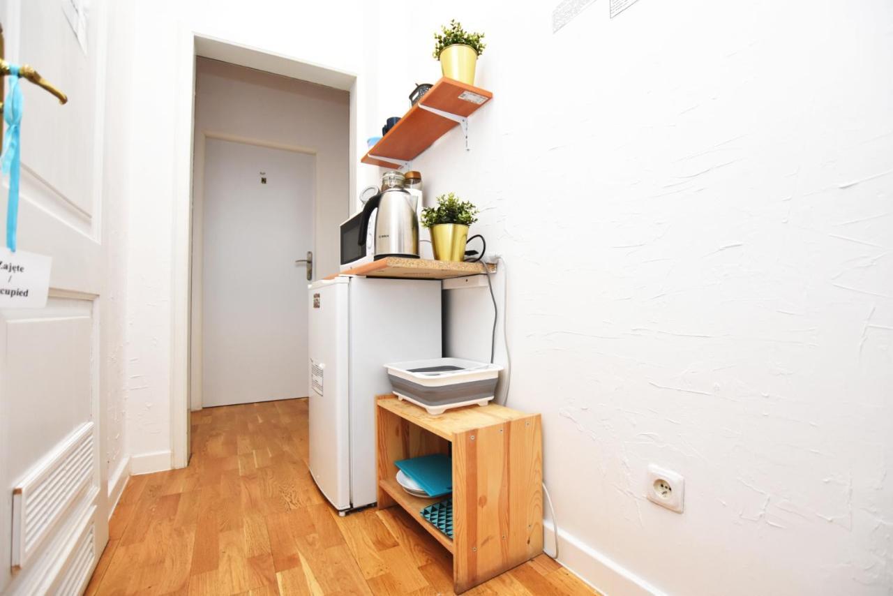 City Central Hostel Вроцлав Екстериор снимка